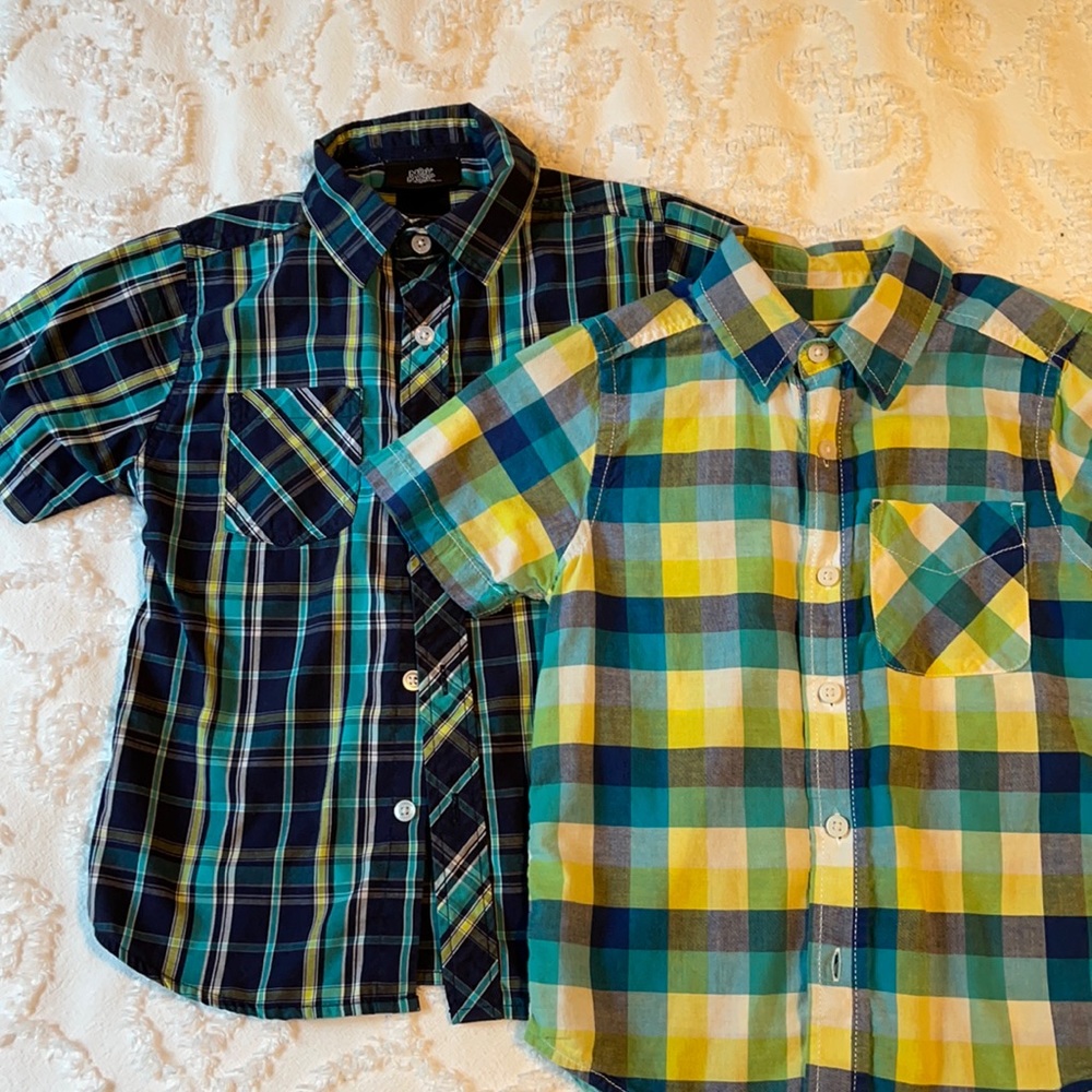 Boys 5/6 short sleeve button up shirts